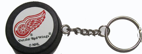 Detroit Red Wings hockey puck key ring - Sports Nut Emporium