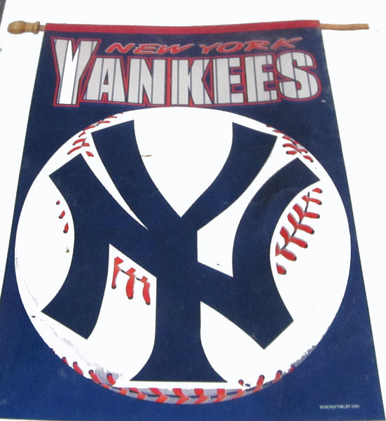 New York Yankees vertical flag - Sports Nut Emporium