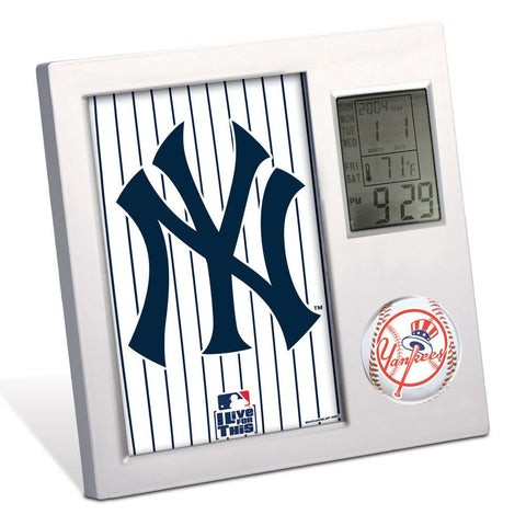 New York Yankees Desk Clock - Sports Nut Emporium